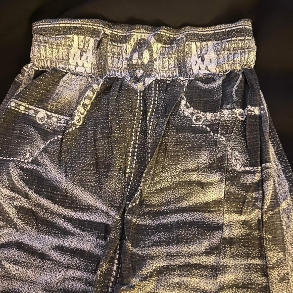 Chuns Jean Print Legging - Picture 2 of 5